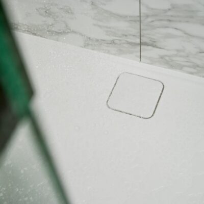 Merlyn Level 25 Rectangular Slip Resistant Shower Tray
